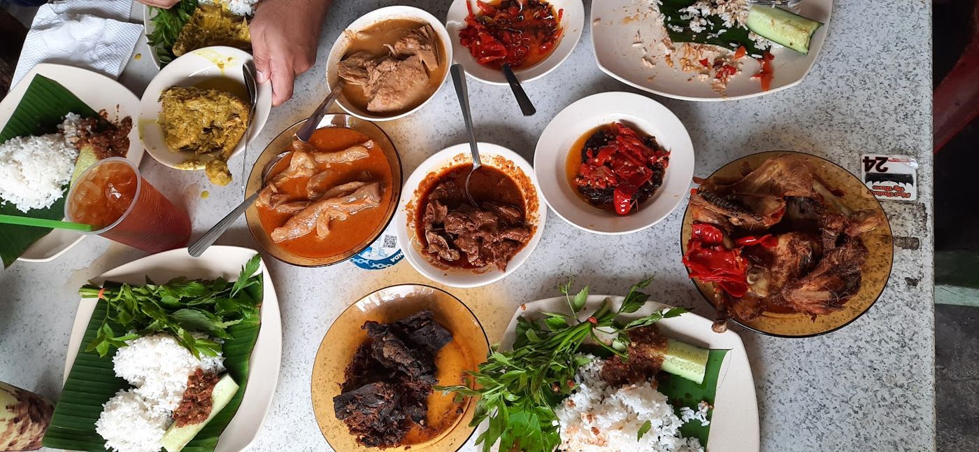 Spread of Nasi Padang dishes